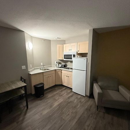 Days Inn By Wyndham Stony Plain Exterior foto