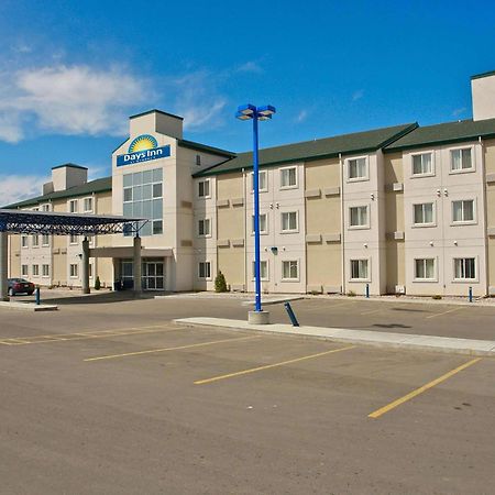 Days Inn By Wyndham Stony Plain Exterior foto