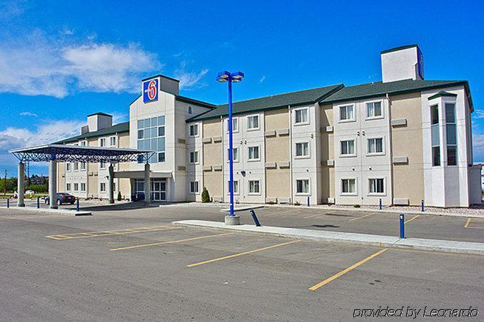Days Inn By Wyndham Stony Plain Exterior foto