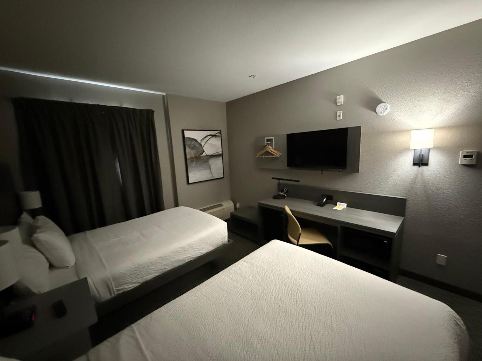 Days Inn By Wyndham Stony Plain Exterior foto